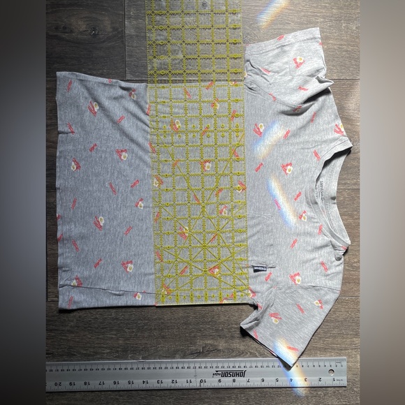 S/M 7/8 Amnesia Bacon n’ Eggs grey kids tshirt w/ breast pocket. Boys Girls - Picture 6 of 6
